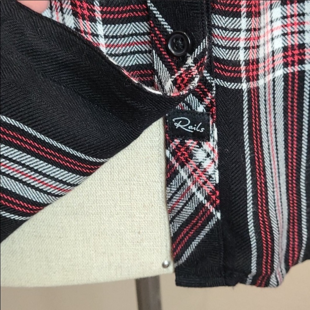 Classic Rails Plaid Button Down Shirt - Picture 6 of 6